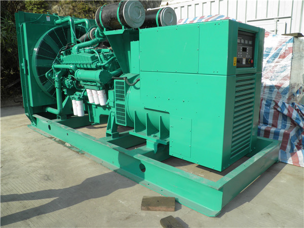 鄂伦春出租发电机 发电机组厂家：柴油发电机组的控制屏的作用是什么？