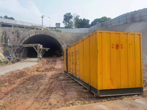 鄂伦春发电机出租自启装置的工作原理是什么?