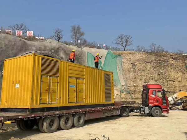 鄂伦春发电机租赁如何根据测试结果判断机油泵的工作状态是否正常?