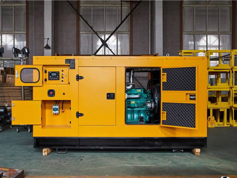 鄂伦春柴油发电机组是一种将柴油发动机与发电机组合在一起的发电设备,以下为你详细介绍
